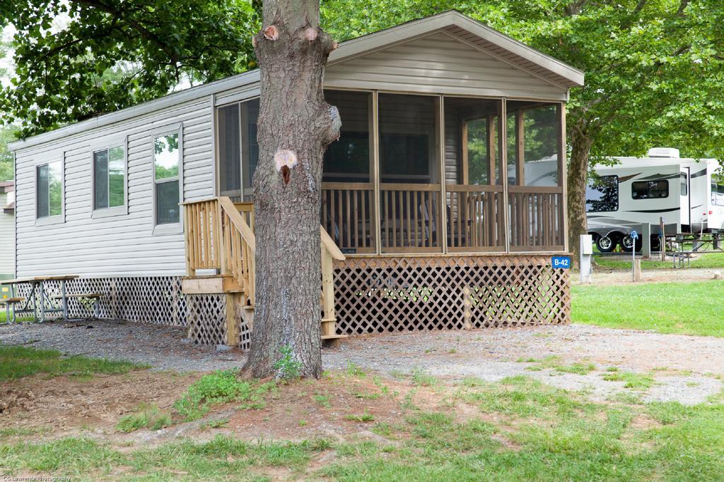 Wabank Circle M Camping Resort Screened Park Model 27 מראה חיצוני תמונה